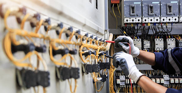 Professional Electrician technician working in Mexico Beach, FL